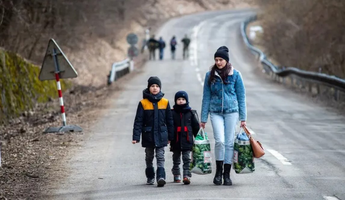 Євростат: кількість біженців з України в ЄС зростає, але Польща втрачає українців Євростат: кількість біженців з України в ЄС зростає, але Польща втрачає українців